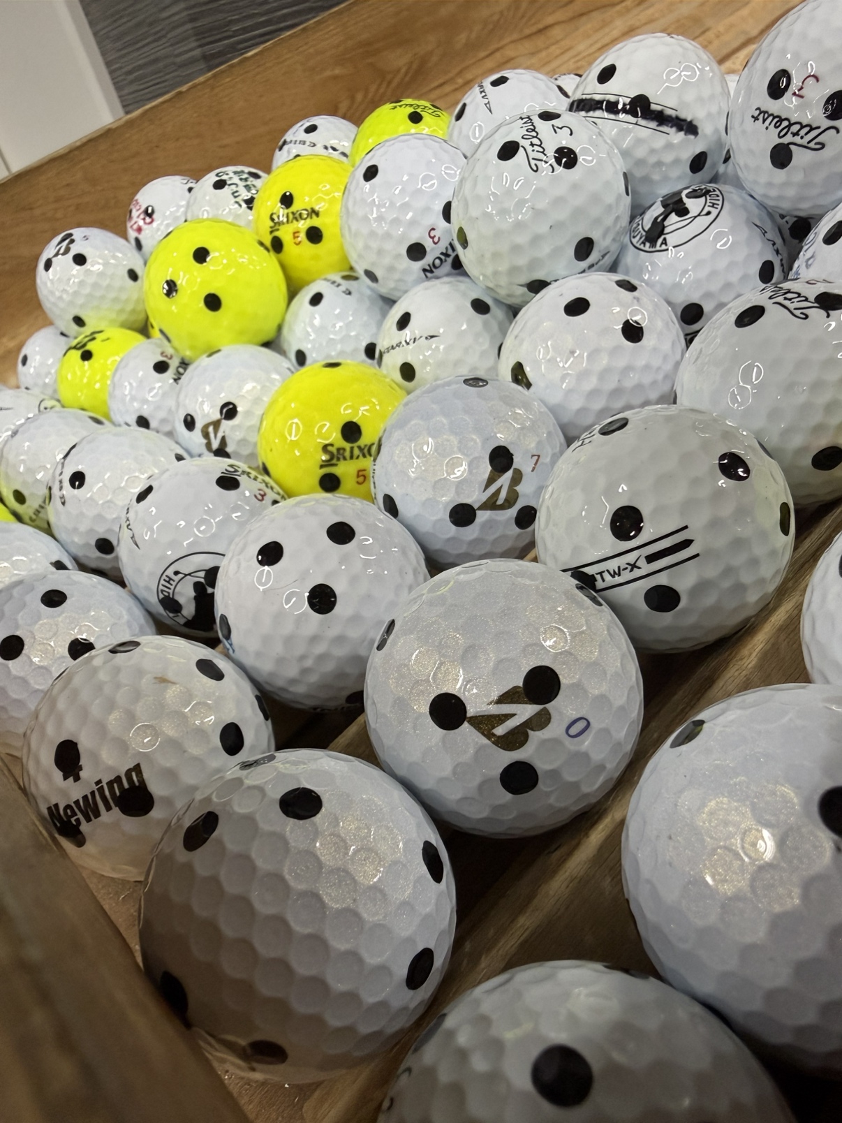 ゴルフボール シミュレーション用ボール 多点加工