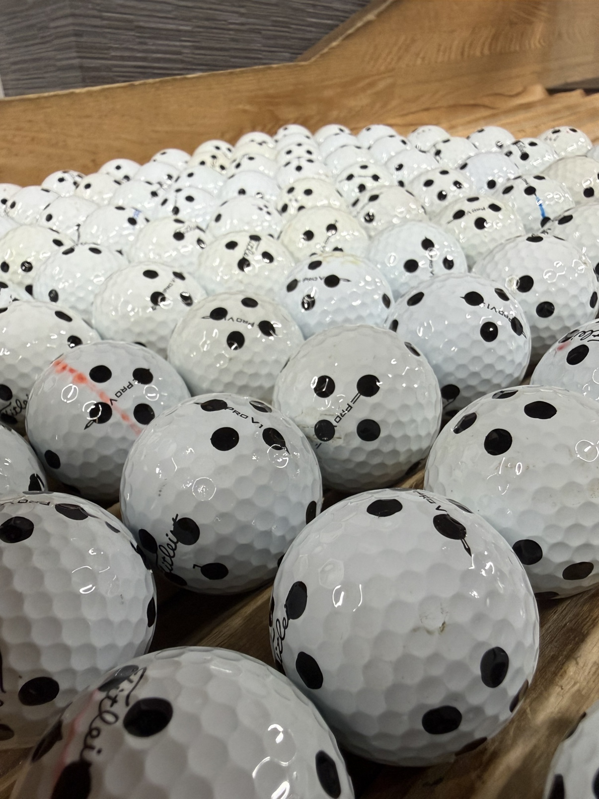 4点6面　ProV1 コースボール