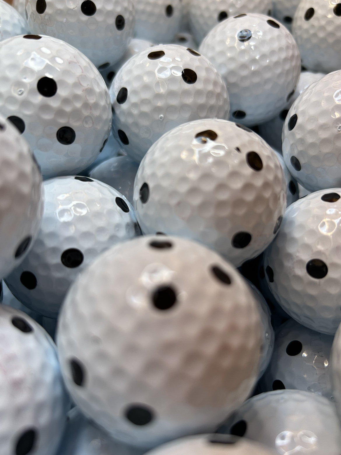 ゴルフボール　シミュレーション用ボール　黒点　多点加工
